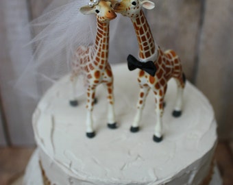 Giraffe wedding cake topper-animal-wedding cake topper-giraffe-wedding-just married-bride and groom-cake topper-custom-jungle-zoo-safari