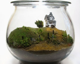 Movie Miniatures: Scale Model Beetlejuice Terrarium
