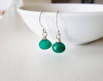 Green Briolette Earrings, Dark Green Chalcedony Earrings, Quartz Earrings, Silver Earrings, Wire Wrapped Earrings, Gemstone Earrings