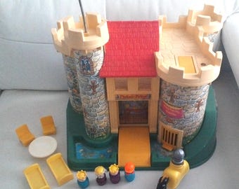 Vintage 1974 Fisher Price Little People Castle 993 with accessories