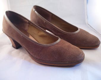 Vintage taupe nubuck heels