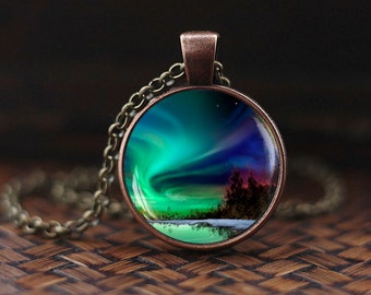 Northern lights pendant, northern light Jewelry, light necklace, Aurora Borealis necklace, Aurora necklace