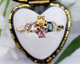 Vintage 9ct Yellow Gold Rainbow Blue Pink Yellow Sapphire Cluster Ring / Size R