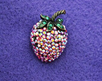 Weiss Vintage Strawberry brooch/ Aurora Borealis/ Sparkly rhinestones/ Fruit Brooch