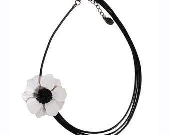 Crew neck anemone flower with cowhide leather