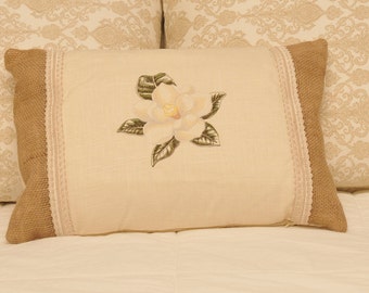 NEW!! Beautiful Linen Magnolia Accent Pillow