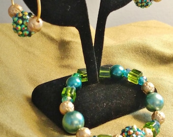 Handmade Green & Golden Bead Stretch BRACELET + EARRINGS SET