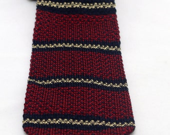 Vintage Men's Striped Maroon Navy Blue Knit Tie/ Retro Red Blue Knit Nautica Necktie
