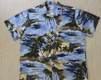 Hawaiian Shirt Men HILO HATTIE Extreme Surfer Shirt Hawaii Landmarks Aloha Tower Wailua Falls 100% Cotton Camp - 2XL- Oahu Lew's Shirt Shack
