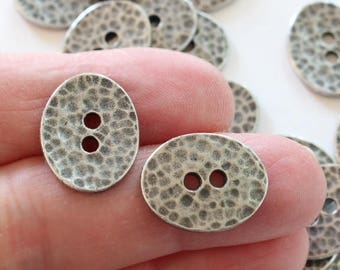 Oval Pewter Buttons, TierraCast (2) hammered button clasp, distressed oxidized pewter (aged silver tone) for jewelry & sewing (2/pack) |M19|