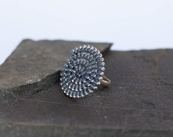 Ring made of reclaimed zipper, spiral ring, grey & silver Ziiip Design recycling recovery