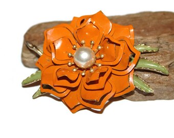 Orange Flower Brooch, Metal Floral Brooch, Floral Jewelry, Floral Brooch, Flower Jewelry, Large Brooch, Statement Jewelry, Vintage Brooch