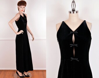 90s Does 60s Black Velvet Colom Dress With Bow Deail At The Front