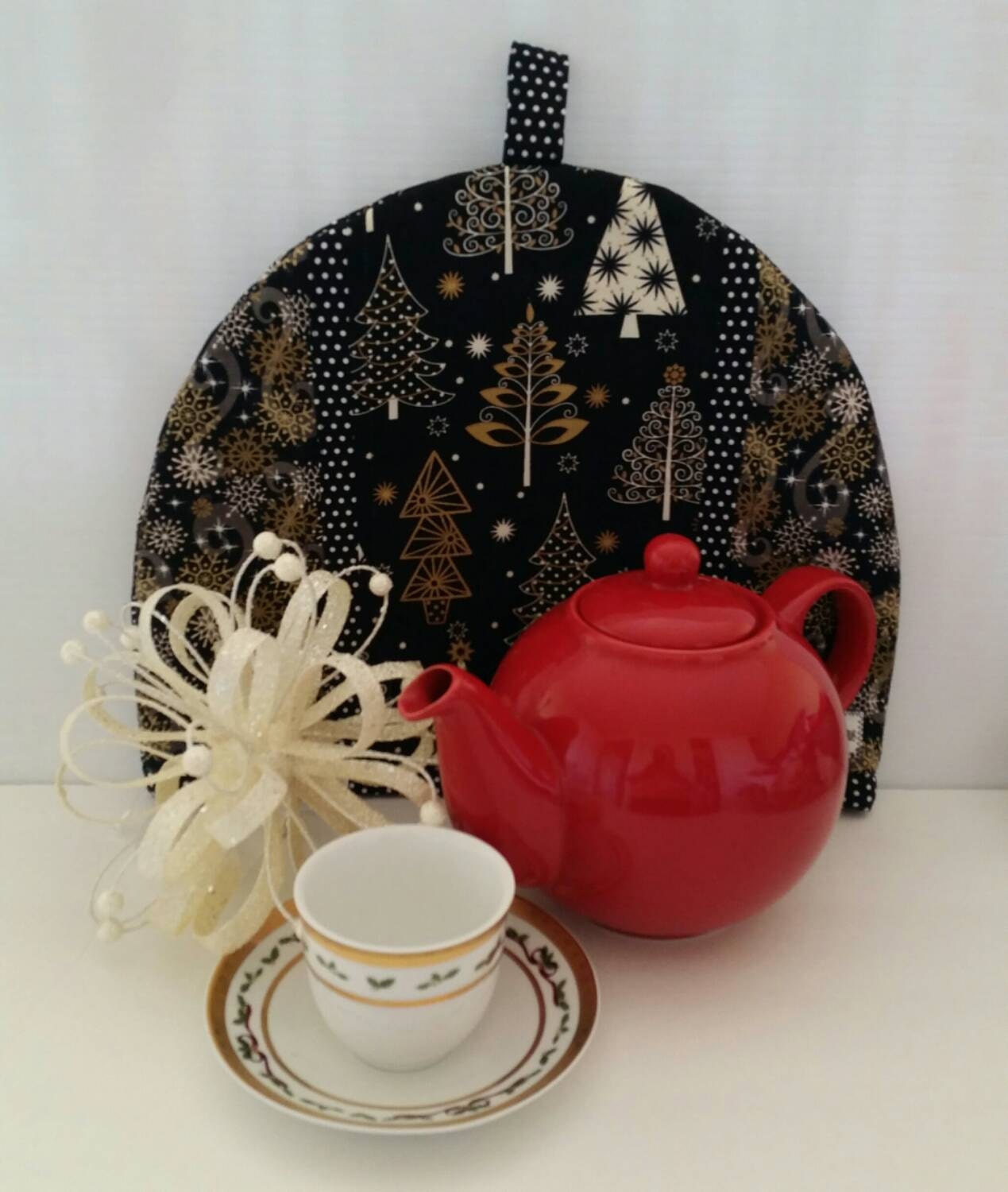 Christmas tea cozy Dome style tea cozy black gold and white