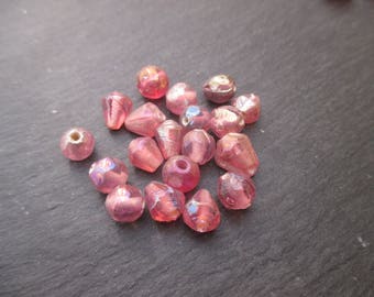 Assorted Indian pink iridescent 7 mm approx - 15 beads glass beads