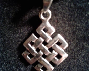 Sterling Silver Celtic knot #916