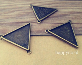 10pcs 25mm x27mm Antique bronze Double sided triangle Pendant Base