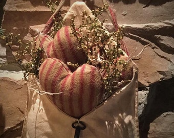 Made to order: Primitive Valentine heart pocket hanger