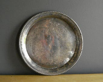 Vintage Silver Tray - Round Platter or Serving Tray - Wm A Rogers 171 Silverplate