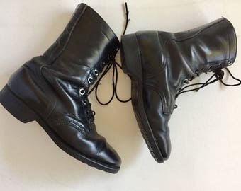 1970's military boots vintage black combat boots Genesco Men's size 6