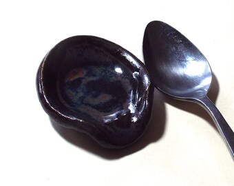 Coffee Spoon Rest Small Dark Brown Vortex Ceramic Spoon Dish Small Kitchen Table Office Gift Space Saving Rustic Practical Teaspoon Rest
