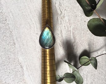 Labradorite Sterling Silver 'Siren' Ring