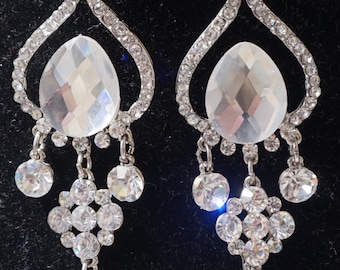 Exquisite Rhinestone Bride Earrings