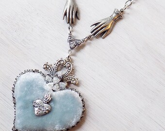 Ex voto heart, ex voto pendant, Rococco Blue, velvet heart, velvet ex voto, sacred heart, catholic jewelry, catholic necklace, ex voto blue
