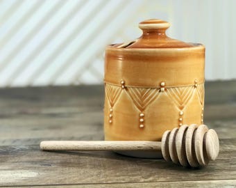 Honey jar: Handmade honey pot porcelain honey pot brown ombre honey pot brown serving piece brown ceramic honey jar wooden honey dipper