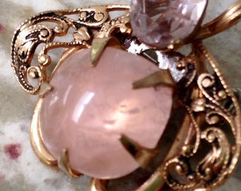 Vintage Rockabilly Rose Quartz and Filigree Bumble Bee Scatter Pin