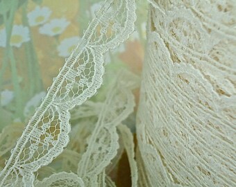 5yds Lace Trim Floral Scalloped Lace 1/2 inch Skinny Narrow Edging Ivory Wedding diy Bridal Garters Dainty Lace