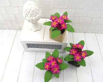 Pot of fuchsia primroses for dollhouse in 1:12 scale