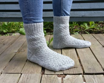 Men's wool socks with a pattern