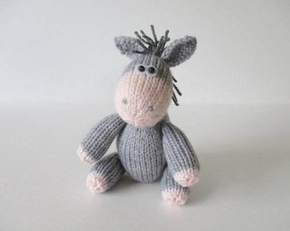 bobbin knitting doll