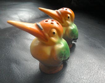 Salt and Pepper Cruet Set. Birds.