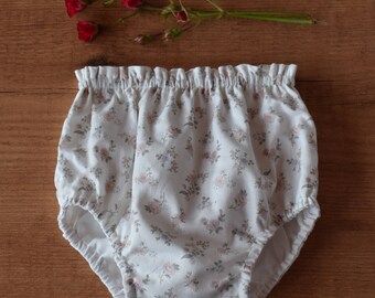 Classic Handmade baby panty in organic cotton (eco-friendly) SOFIA FLORES