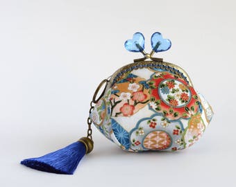 Hand crafted gold embossed Japanese coin purse with kiss lock frame and heart beads - collectable #0082