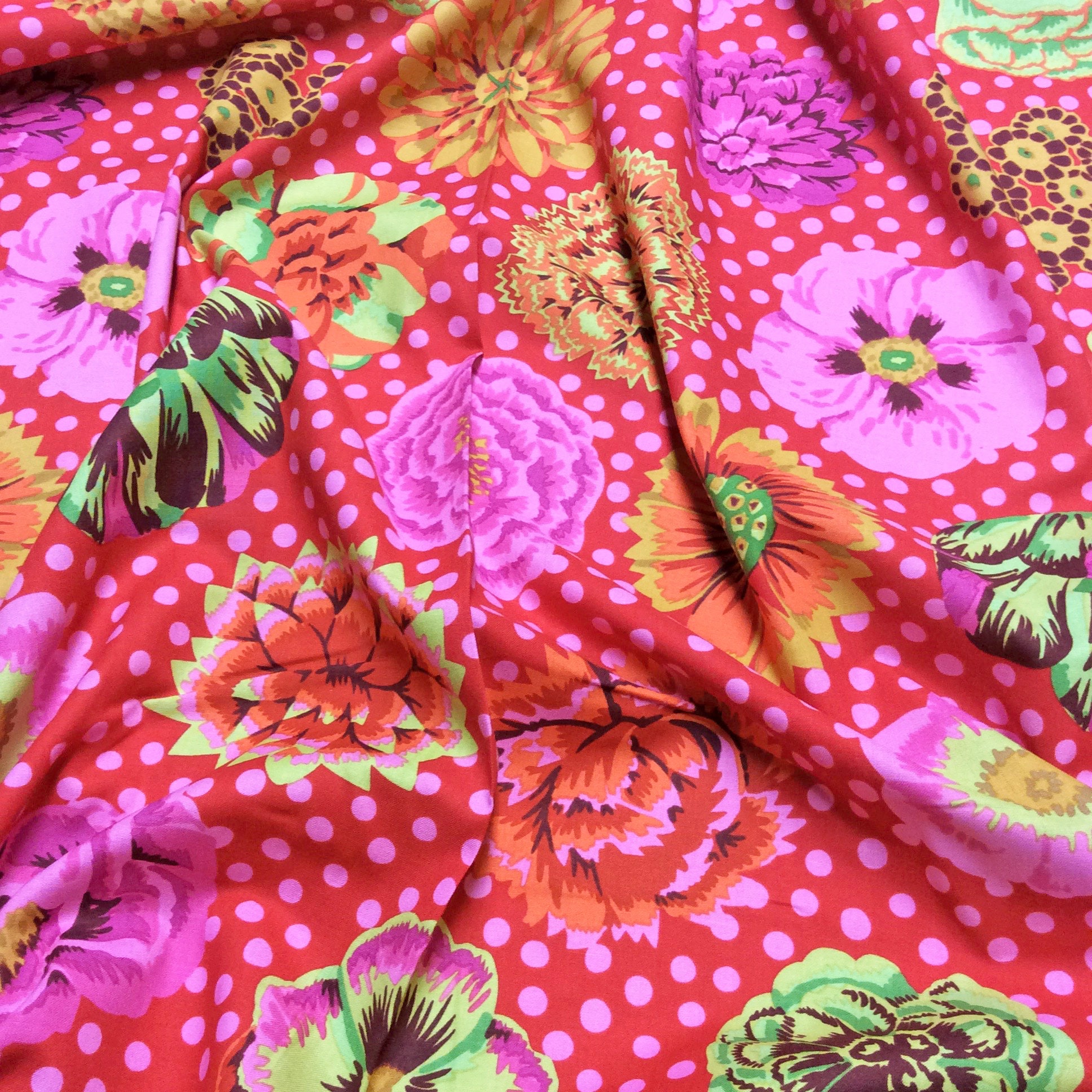 Kaffe Fassett Collective Big Blooms GP91 Red Free Spirit