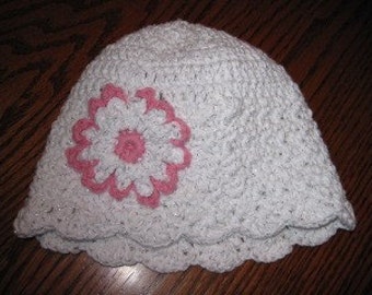 Flapper beanie with Flower