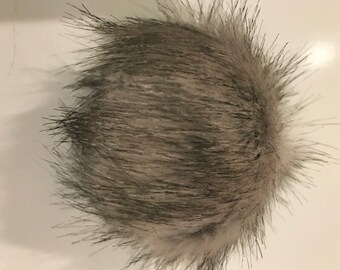 Dusty Fox Faux Fur Pom Pom