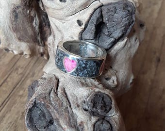 Silver ring inlaid with natural stone