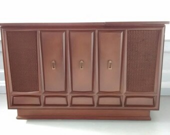Vintage, Retro, 1968, Zenith, Record Player, Radio, Console, Model A910-1, Furniture, Photo Prop, RhymeswithDaughter