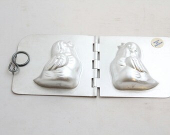 Vintage Hinged Bird Mold from France 3-3/4 inches