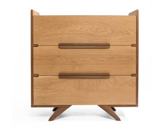 Chest of drawers, oak and Walnut