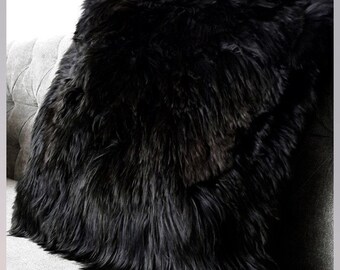 20" x 20" Black alpaca cushion