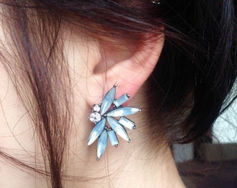 Elegant bridal rhinestone earrings