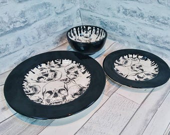 Gothic Square Dinnerset Skulls Dinner Set Hand Painted Gothic Square Dinnerset Skulls Dinner Set Hand Painted