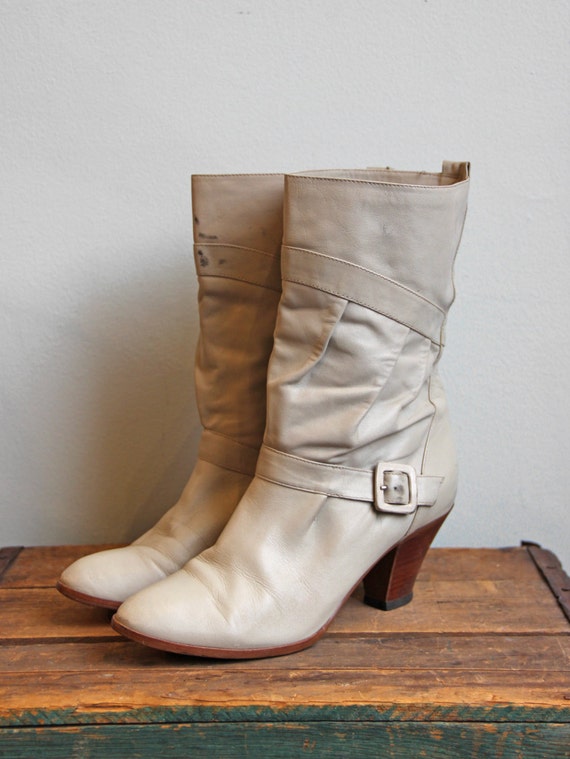 light grey boot