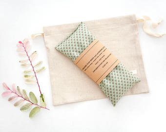 Lavender Eye Pillow - Gift for mom - Eye Pillow - Spa gift - Sleep Aid - Gift for teacher - Organic flax pillow - Relaxation - Zen