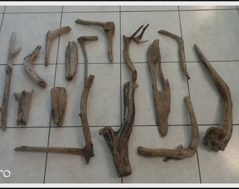 Very nice set of driftwood branches. (NO.10)